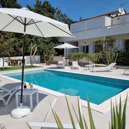 Villa Flamingo Deluxe Новаля Екстериор снимка
