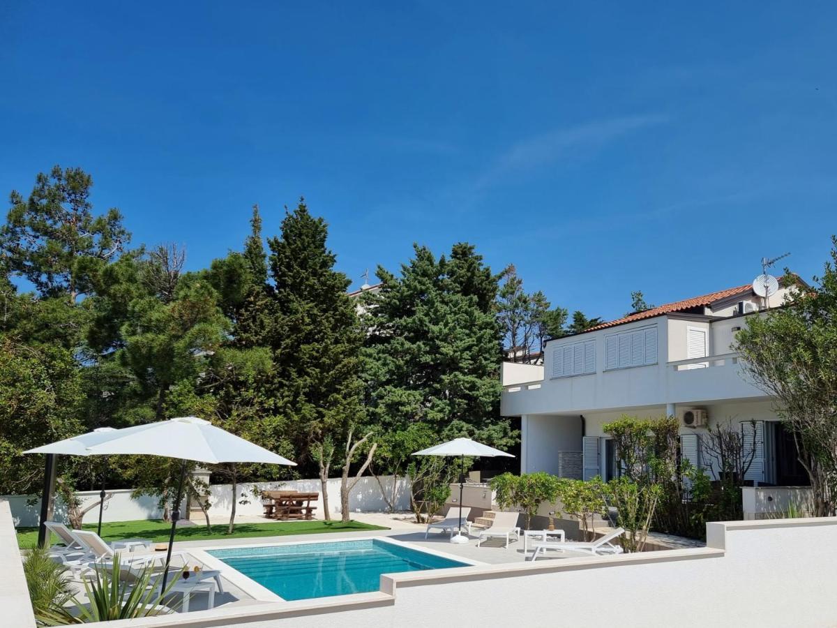 Villa Flamingo Deluxe Новаля Екстериор снимка